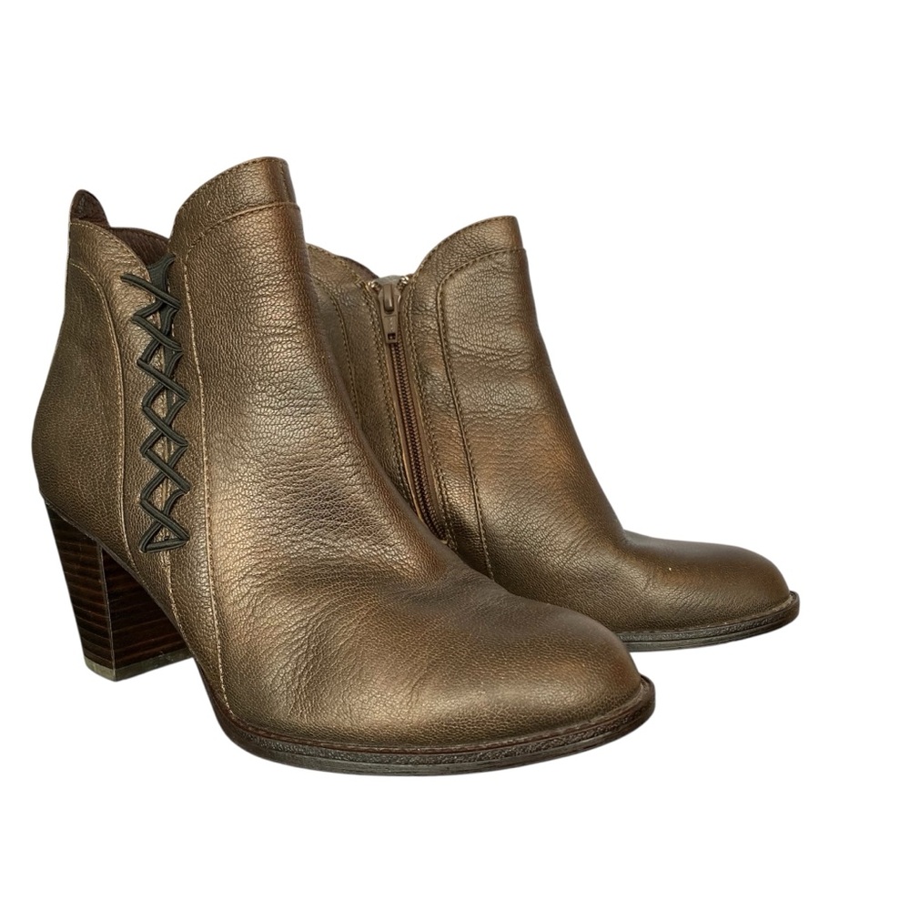 S21 Sofft Waverly leather ankle booties